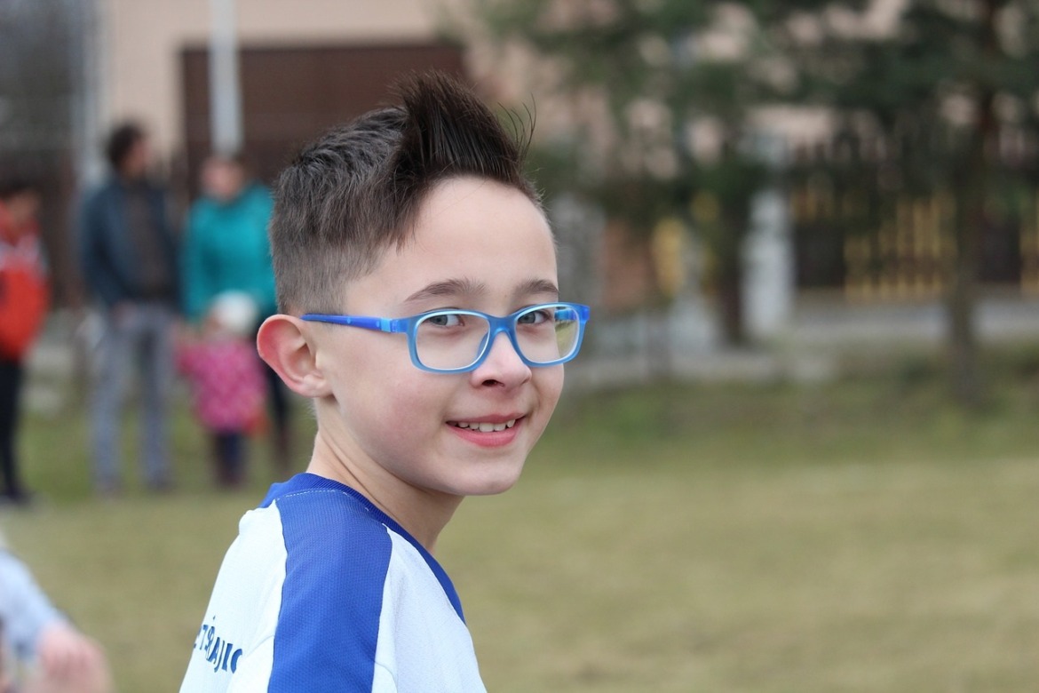 Child-wearing-glasses.jpg